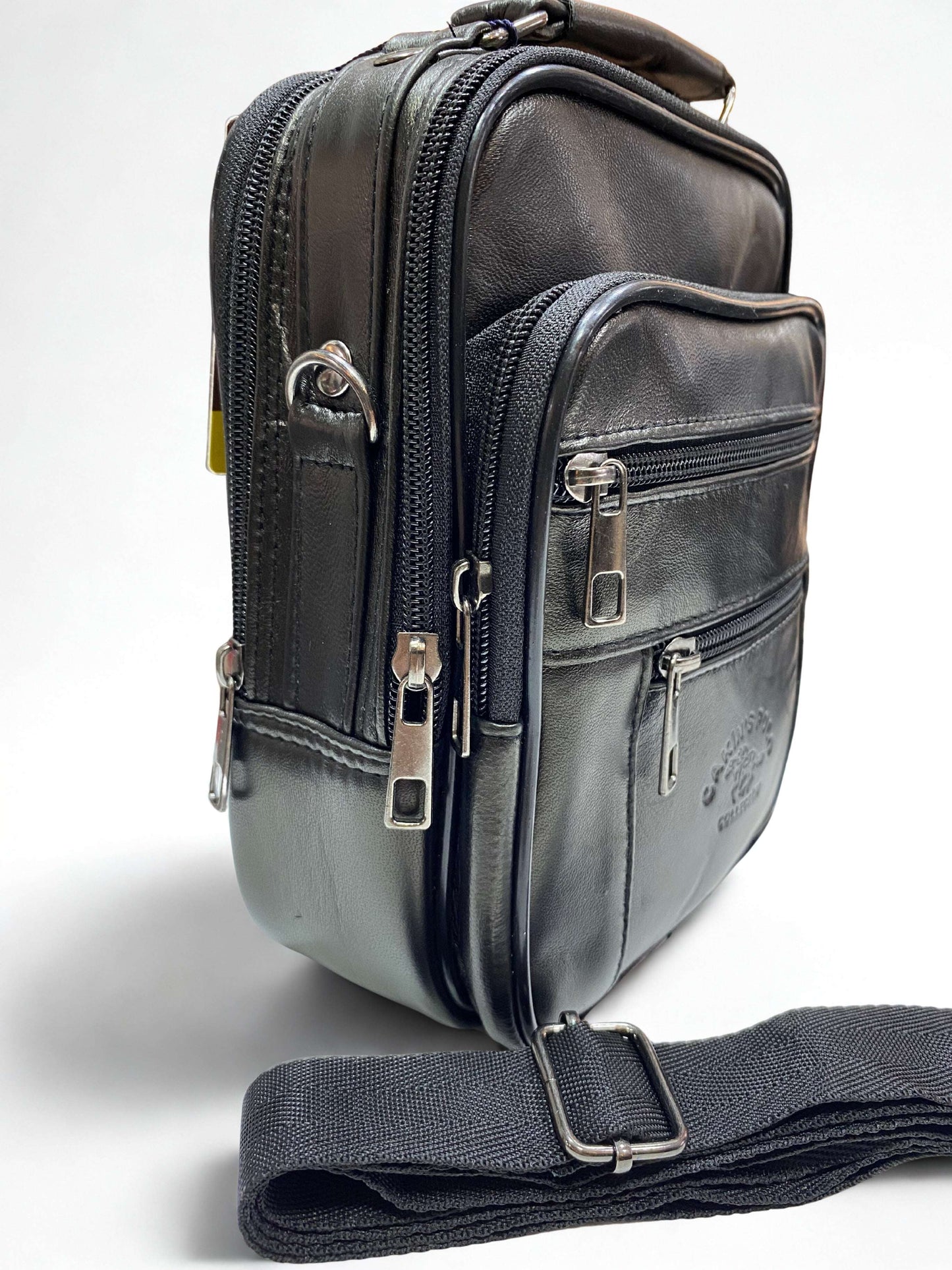 Portföy Çanta|Orta Boy|Dik Model|Kasalı|Çok Bölmeli|Parlak Siyah|Omuzdan Asmalı