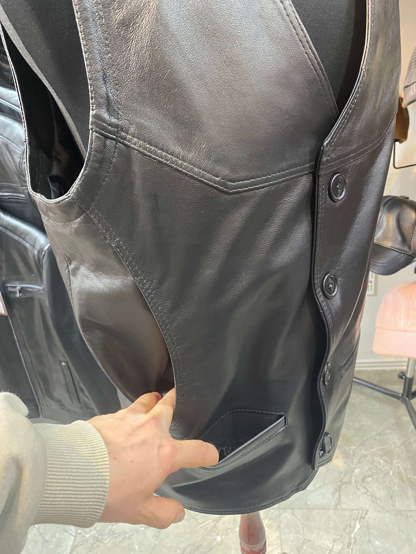 Deri Yelek|Kuzu Derisi|Yandan Cepli Model|Geniş Kalıp|Siyah