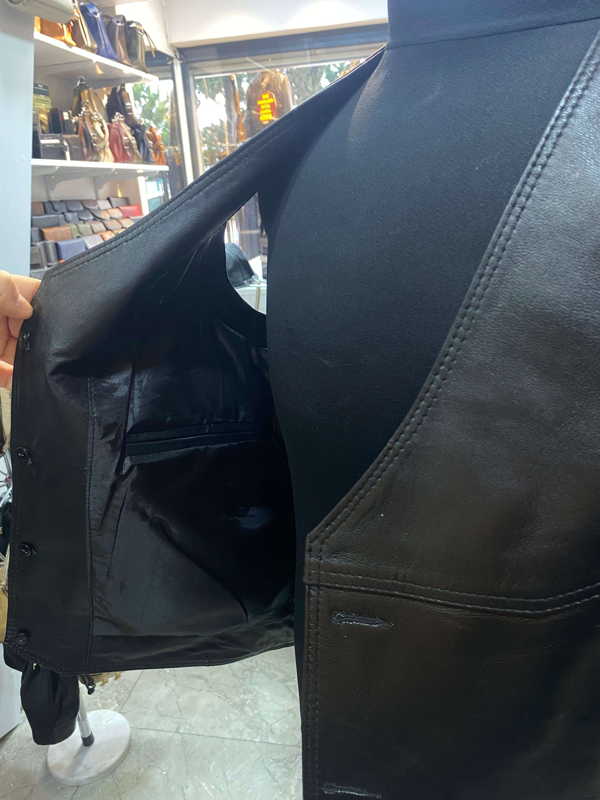 Deri Yelek|Kuzu Derisi|Yandan Cepli Model|Geniş Kalıp|Siyah