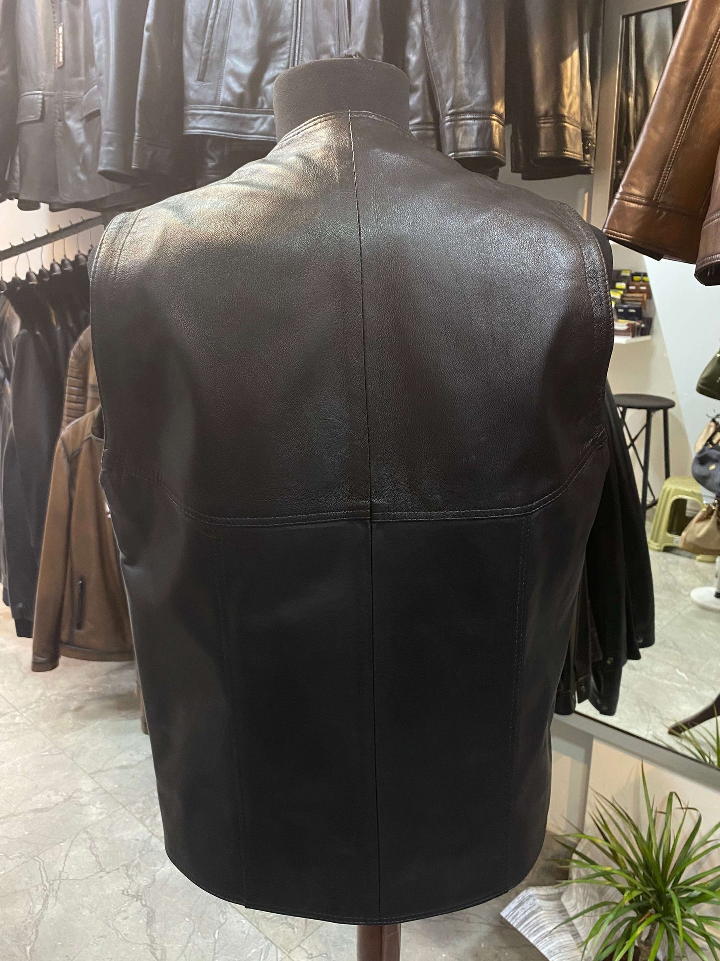 Deri Yelek|Kuzu Derisi|Yandan Cepli Model|Geniş Kalıp|Siyah