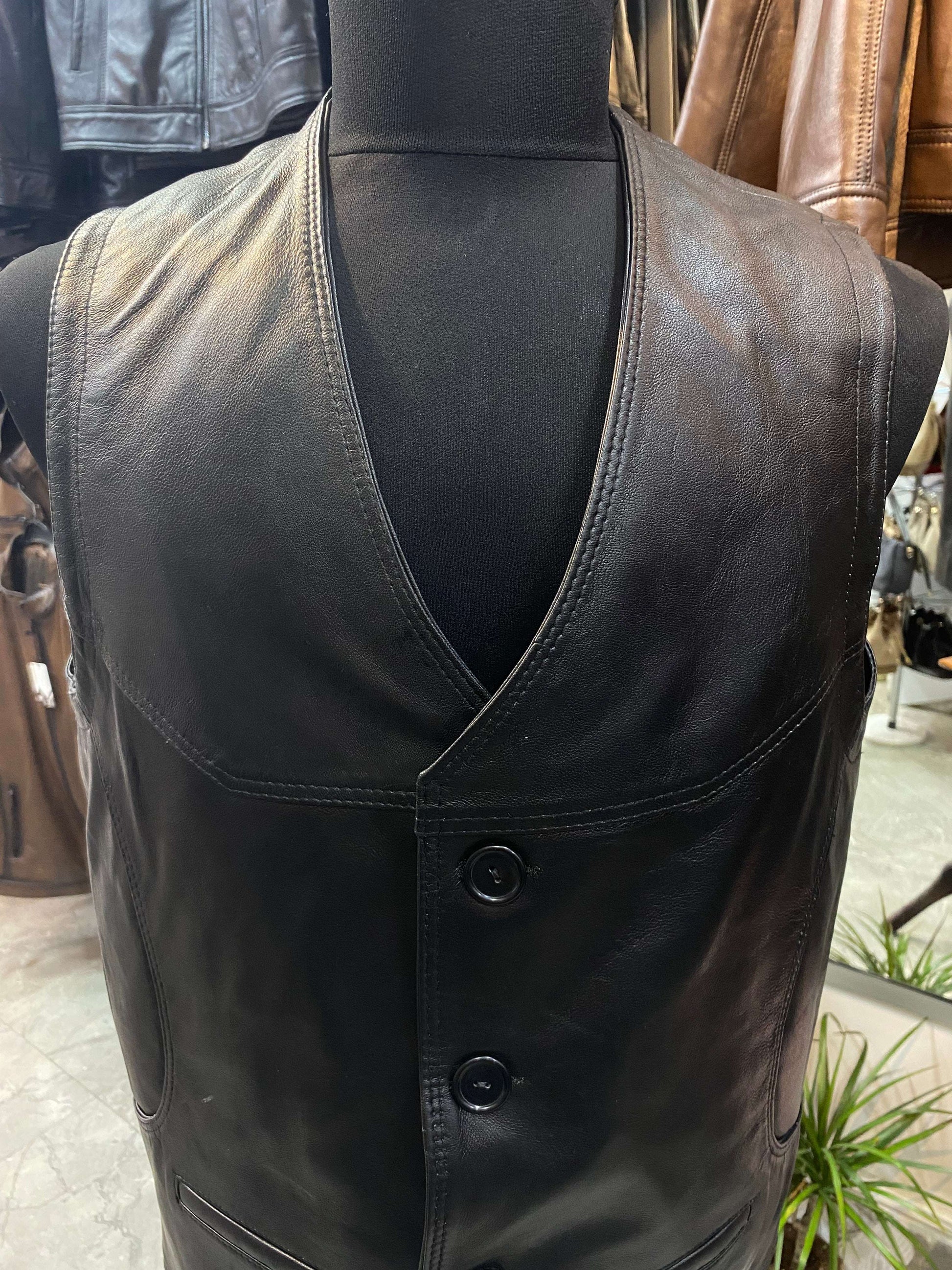 Deri Yelek|Kuzu Derisi|Yandan Cepli Model|Geniş Kalıp|Siyah